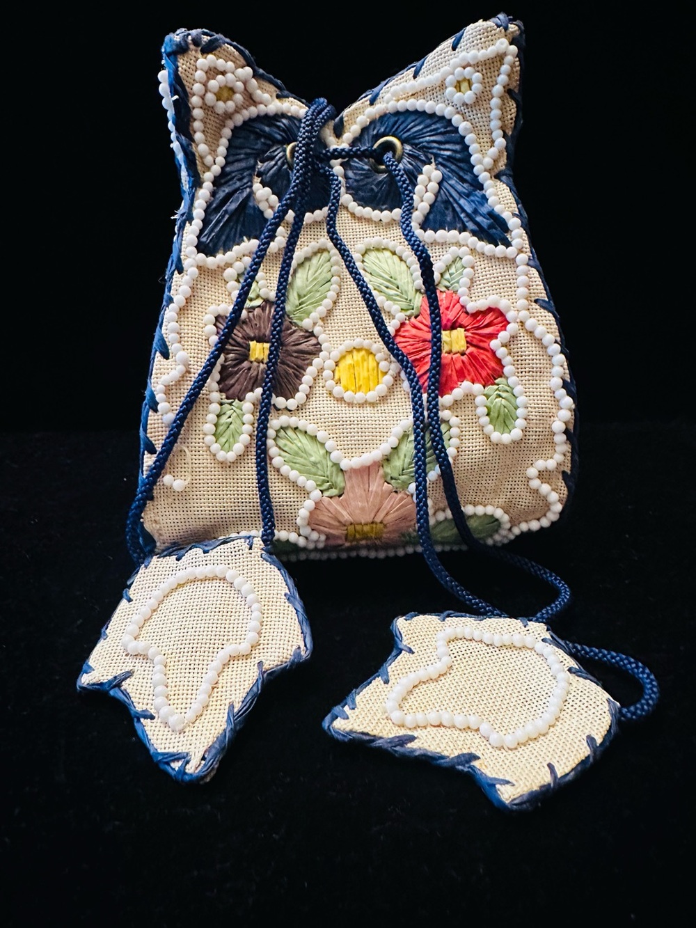 1970s Vintage Floral Beaded Drawstring Pouch Purse